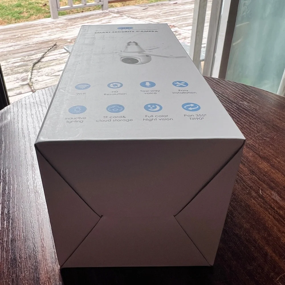 Wakeno White HD Smart Security Camera - WiFi Video Camera unopened box